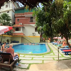 2* Hotel Thushara